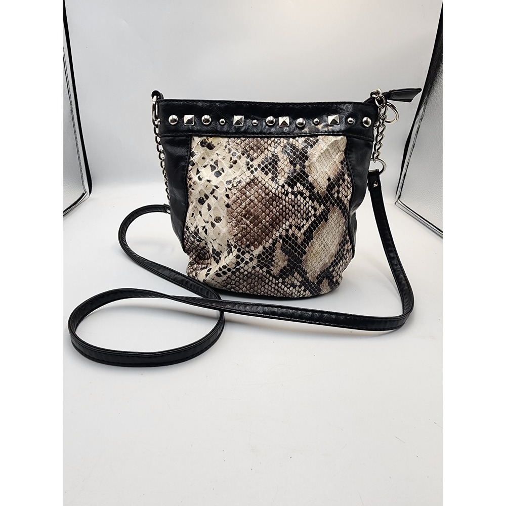 Carlos Santana Black Faux Snakeskin Studded Crossbody Bag Silver Hardware‎ Edgy